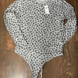 XL soft and cozy Abercrombie bodysuit